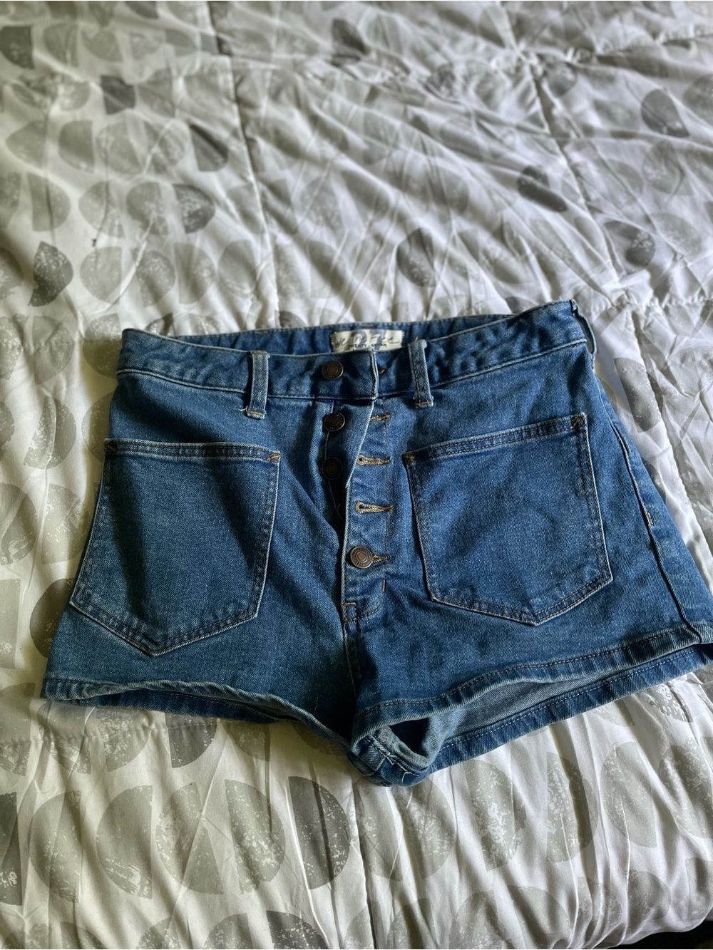 WE THE FREE 27 High-Waist Button-Front Denim Shorts - Blue